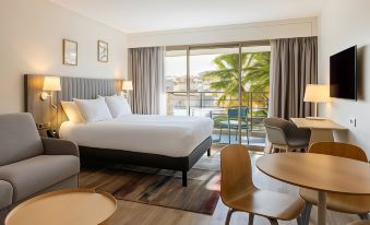 Staybridge Suites Cannes Centre, an IHG Hotel