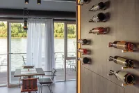 จอย 5 โรงแรมและสปา - ที่มีบาร์