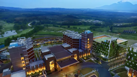 Aston Sentul Lake Resort & Conference Center