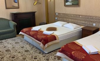 Cayanyi Hotel