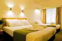 Lamplighter Motel Hotels in Chadstone
