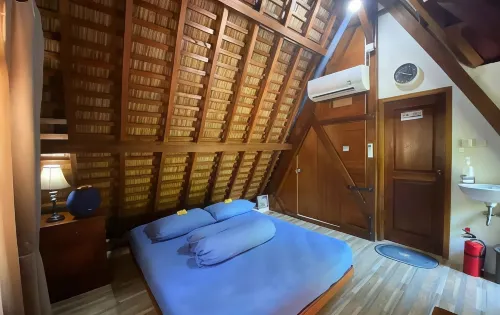 Eunike Surf Cottage Hotels in Cimerak
