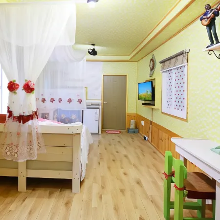 Pyeongchang Byeolcheon Jiheim Pension (Long-Term Stay, Monthly Rental Available) Отели рядом с достопримечательностью «Лыжный курорт Феникс Парк»