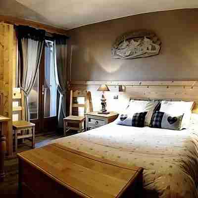 Logis Hôtel Les Ancolies Rooms
