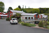 Waitomo Village Chalets Home of Kiwipaka Hotels in 