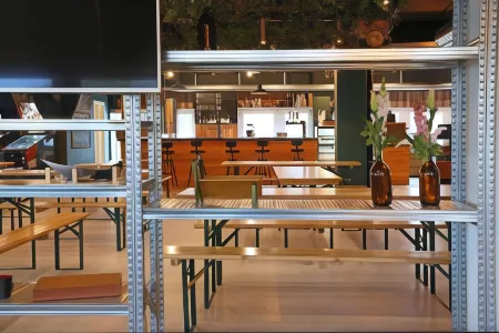 Urban Camper Hostel & Bar Отели рядом с достопримечательностью «Копенгагенский университет»