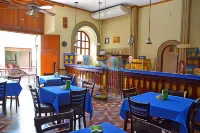 Hotel Los Balcones Leon