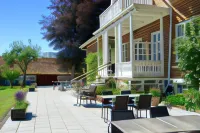 Tastecelebration Residence Hotels in Sjobo