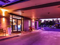 梅寧雅棕櫚飯店 莫亞馬住宿飯店