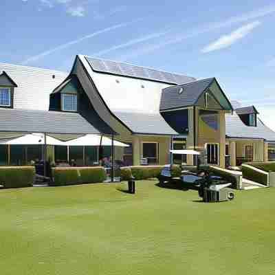 Le Domaine du Golf Country Club de Bigorre Hotel Exterior
