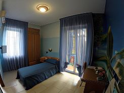 Flying Hotel