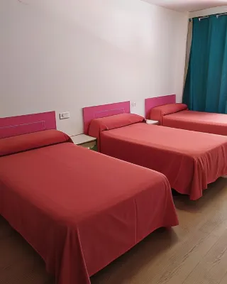 Hostal Rosa فنادق في Villajoyosa