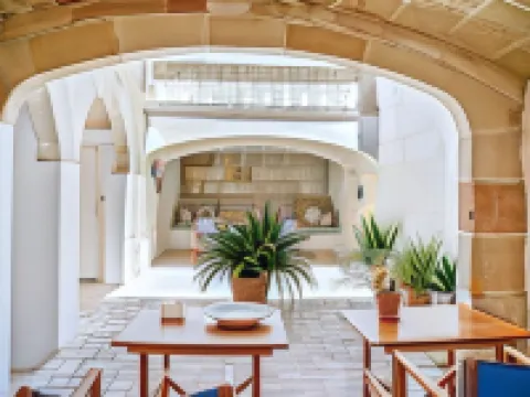 ホテル ノウ サン アントニ シウタデリャのホテル