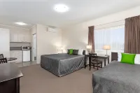 Redcliffe Motor Inn - 4-Star