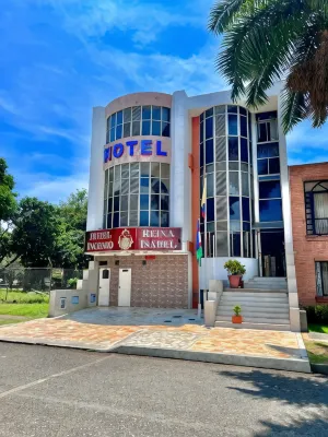 Hotel Ingenio Reina Isabel Hotels near Centro Comercial Colón Plaza