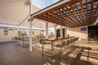 ibis Mackay - bar