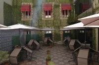 Hôtel d'Orient Các khách sạn ở 