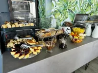 Hotel Del Medio - breakfast