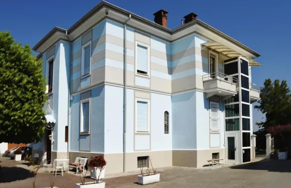 賽拉諾魅力別墅家庭旅館