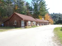 Pine Crest Motel & Cabins Hotels in Westmore