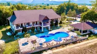 Vang Vieng Garden Resort Hotels in Vang Vieng