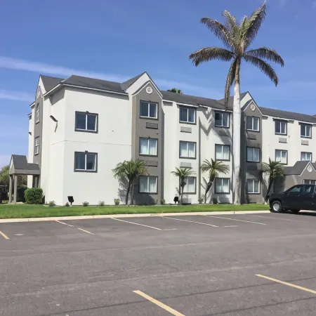 Motel 6 McAllen, TX - East