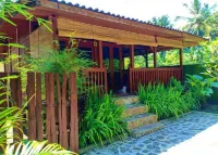 Rumah Mertua Cottage By Reccoma Hotel dekat KUA Kecamatan Siliragung