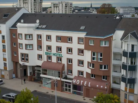 Brit Hotel Tours Sud – le Cheops