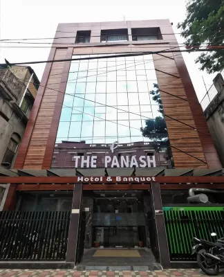 The Panash Hotel & Banquets Hotel a 