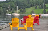 Smugglers Cove Inn Hotels in Lunenburg County