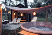 Wellness Lodge Hottub Hotels in Hellendoorn