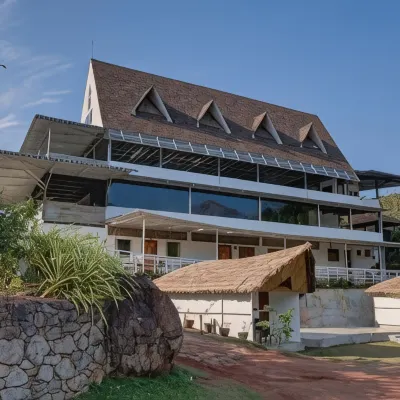 Thenmala Ecoresort Hotels near Mar Semavoon Desthuni Orthodox Church, Manjakala (Manjakala Pally || മഞ്ഞക്കാല പളളി)