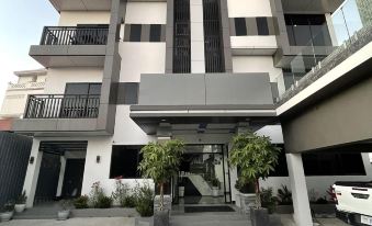 A&J Kampot Boutique