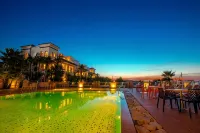 Mnar Castle - Infinity Pools