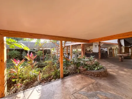 Hotel Hotu Matua by EI