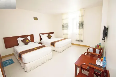 Bong Sen Xanh Hotel Отели в г. Tan Khanh Dong