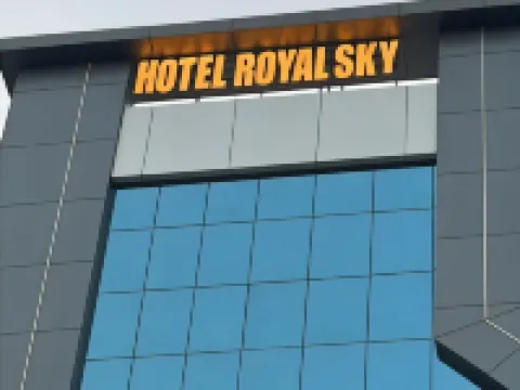 hotel royal sky Hotels in Morbi