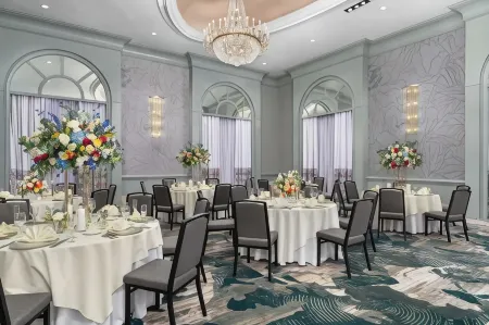 Hilton Philadelphia City Avenue Отели рядом с достопримечательностью «Моррис Арборетум & Гарденс оф Юниверсити оф Пенсильвания»