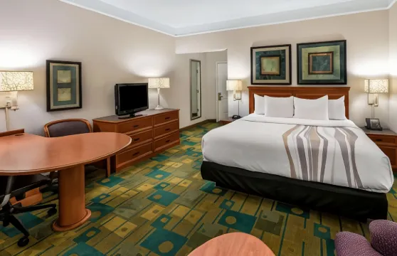 鳳凰城西皮奧里亞拉昆塔温德姆套房酒店