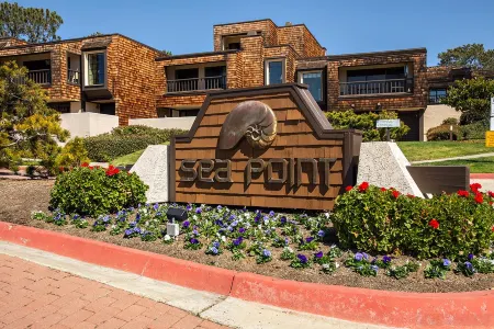 Stunning Ocean Views and Spacious Patio - Elegant Coastal Retreat