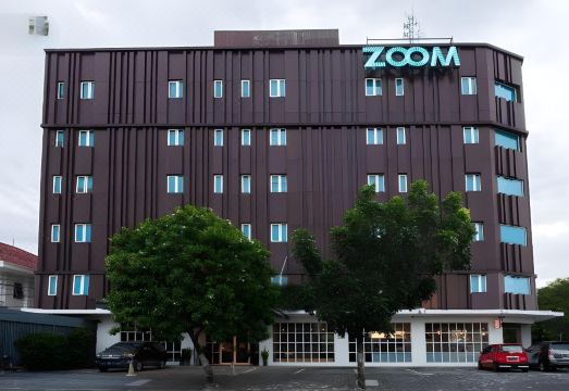 Mooz Hotel Surabaya - Jemursari