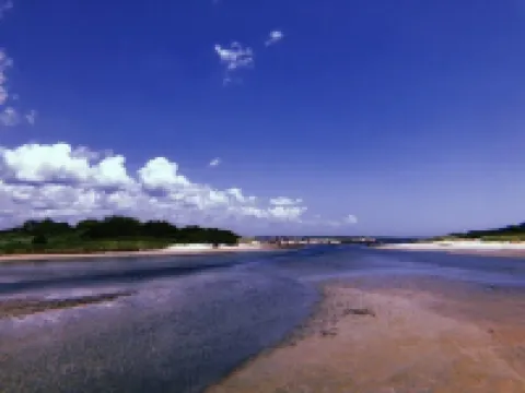 THE SEA BREEZE OCEAN BEACH HOUSE: 6 QUEEN BEDS