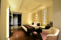 Hotel City Star - Free Airport Pickup Hotels near Majnu Ka Tilla