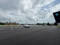 Tru by Hilton Wauseon - parking