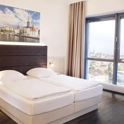 Viva Hotel Lübeck Отели рядом с достопримечательностью «Санкт-Лоренц»