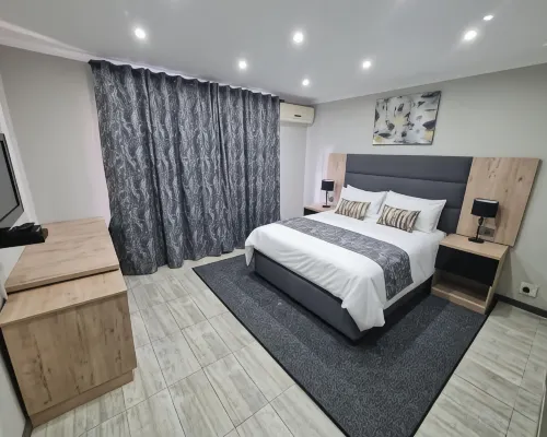 Luxe on Ridge Boutique Hotel Hotels near Berea