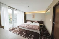 Resort Split Kadaň Các khách sạn ở 