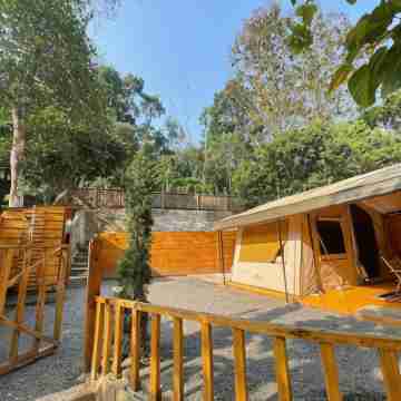 Morning October Hotel Exterior