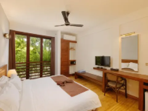 Aveyla Manta Village Hotels in Dharavandhoo Island