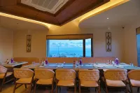 Hotel the Grand Ladhukara Hotels in Dwarka